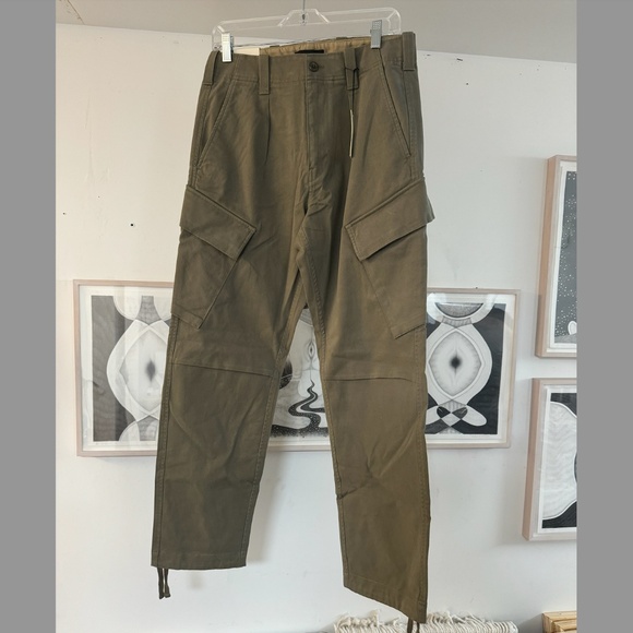 Banana Republic Brown Cargo Pants NWT - Picture 1 of 2